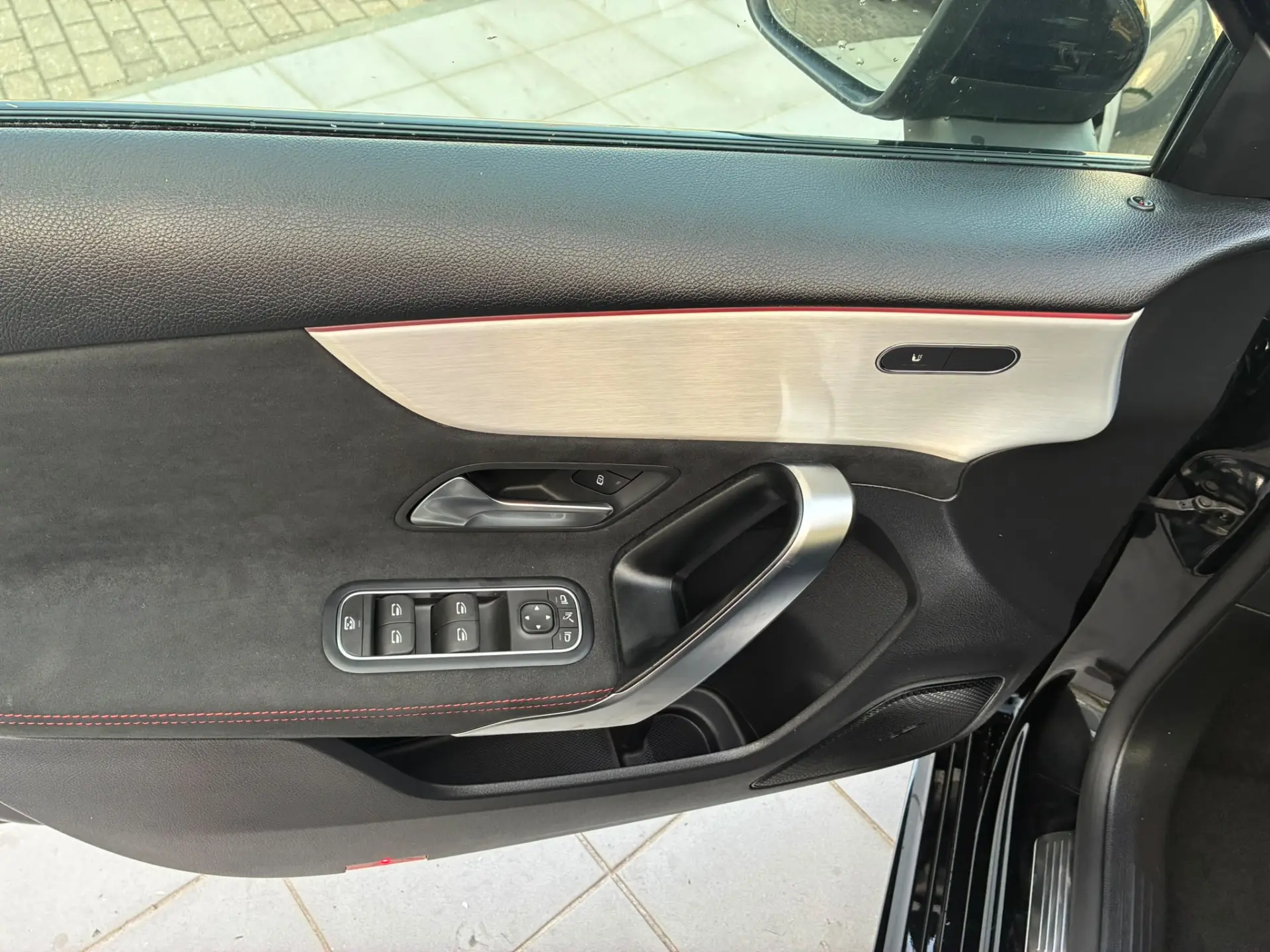 Mercedes-Benz A 180 AMG Line 7