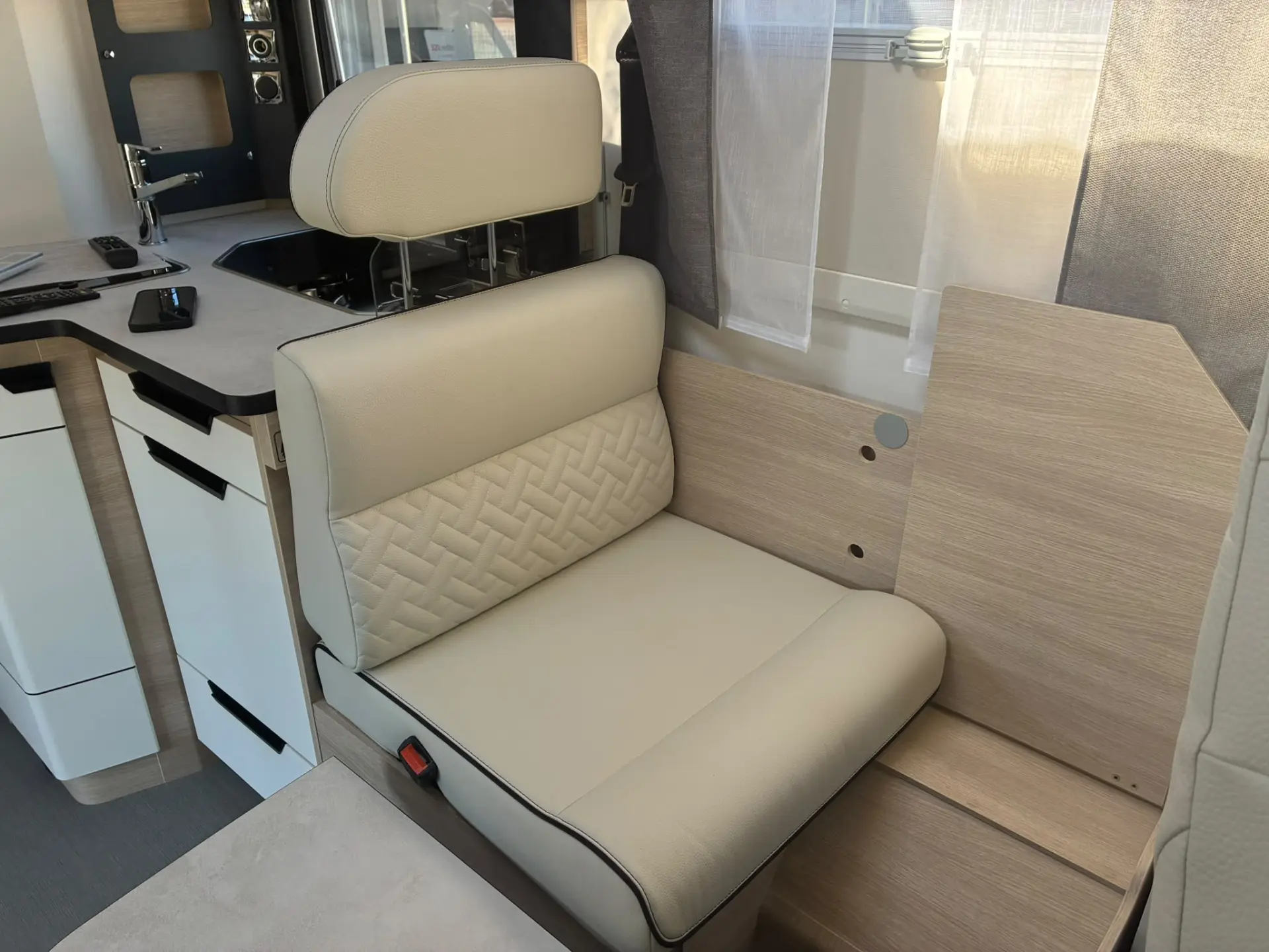Peugeot Boxer 2.2l HDI Rapido 18