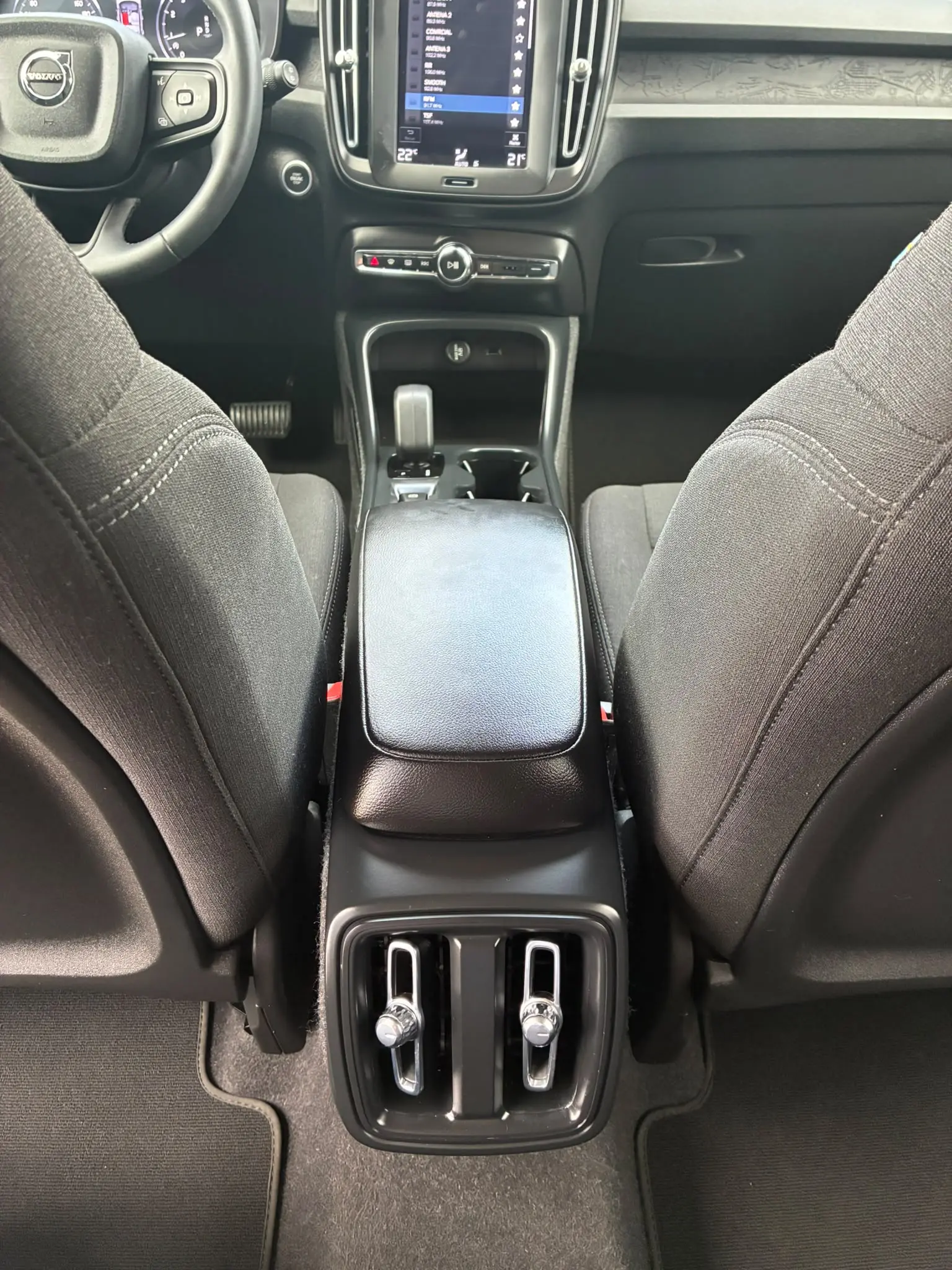 Volvo XC 40 1.5 T2 Momentum Plus Geartronic 30
