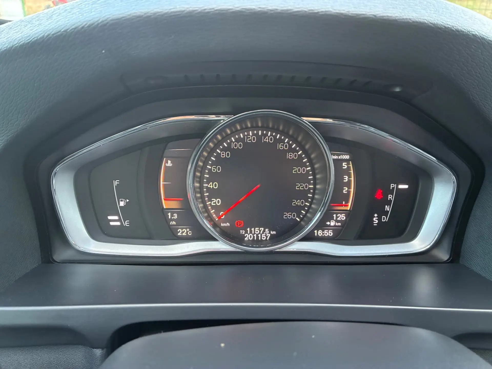 Volvo V60 Cross Country 2.0 D3 Summum Geartronic 16