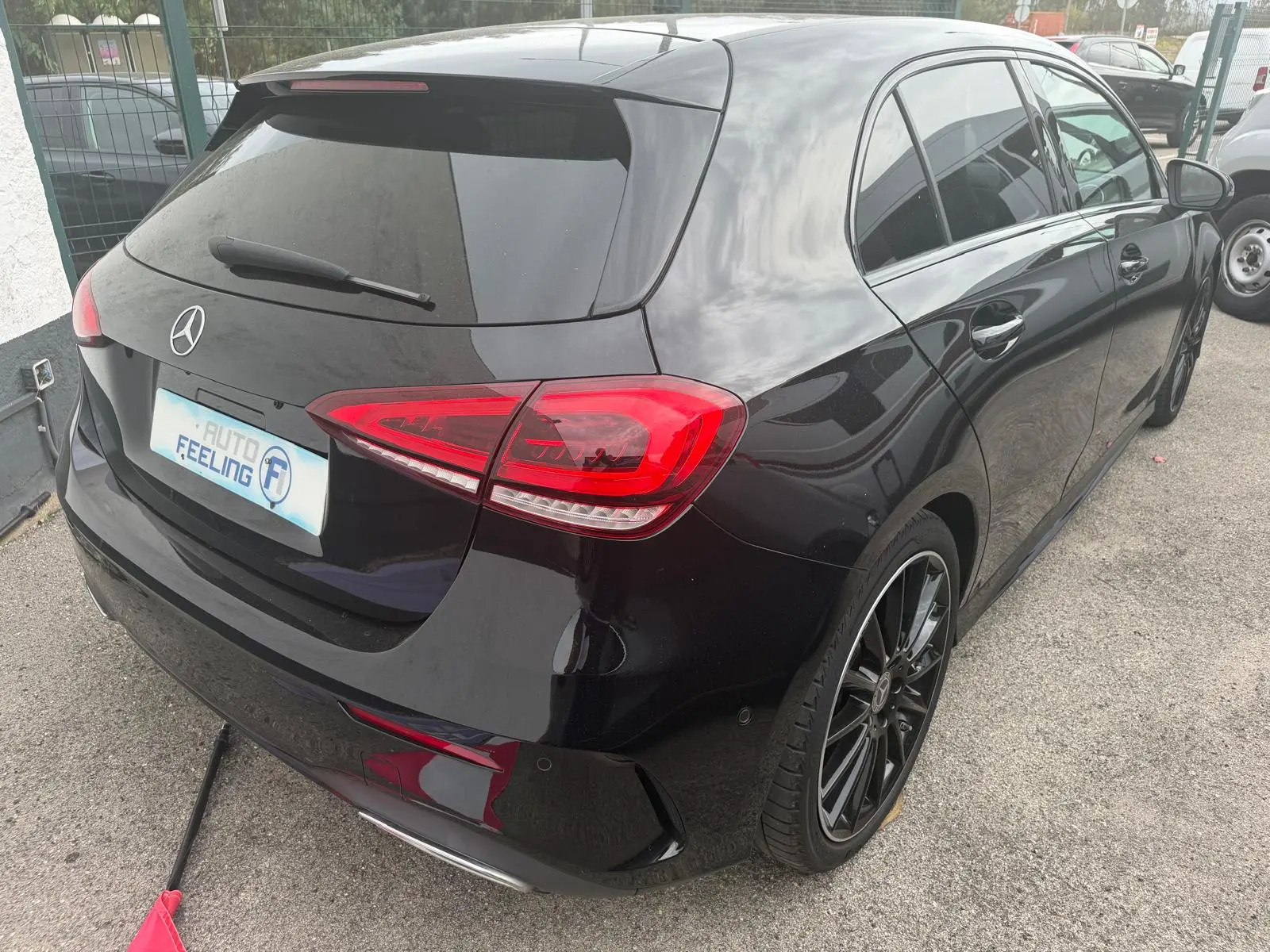 Mercedes-Benz A 180 AMG Line 2