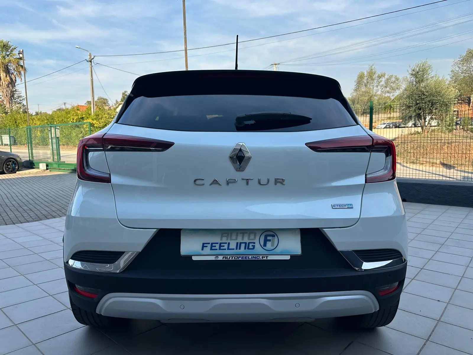 Renault Captur 1.6 E-Tech Intens 6