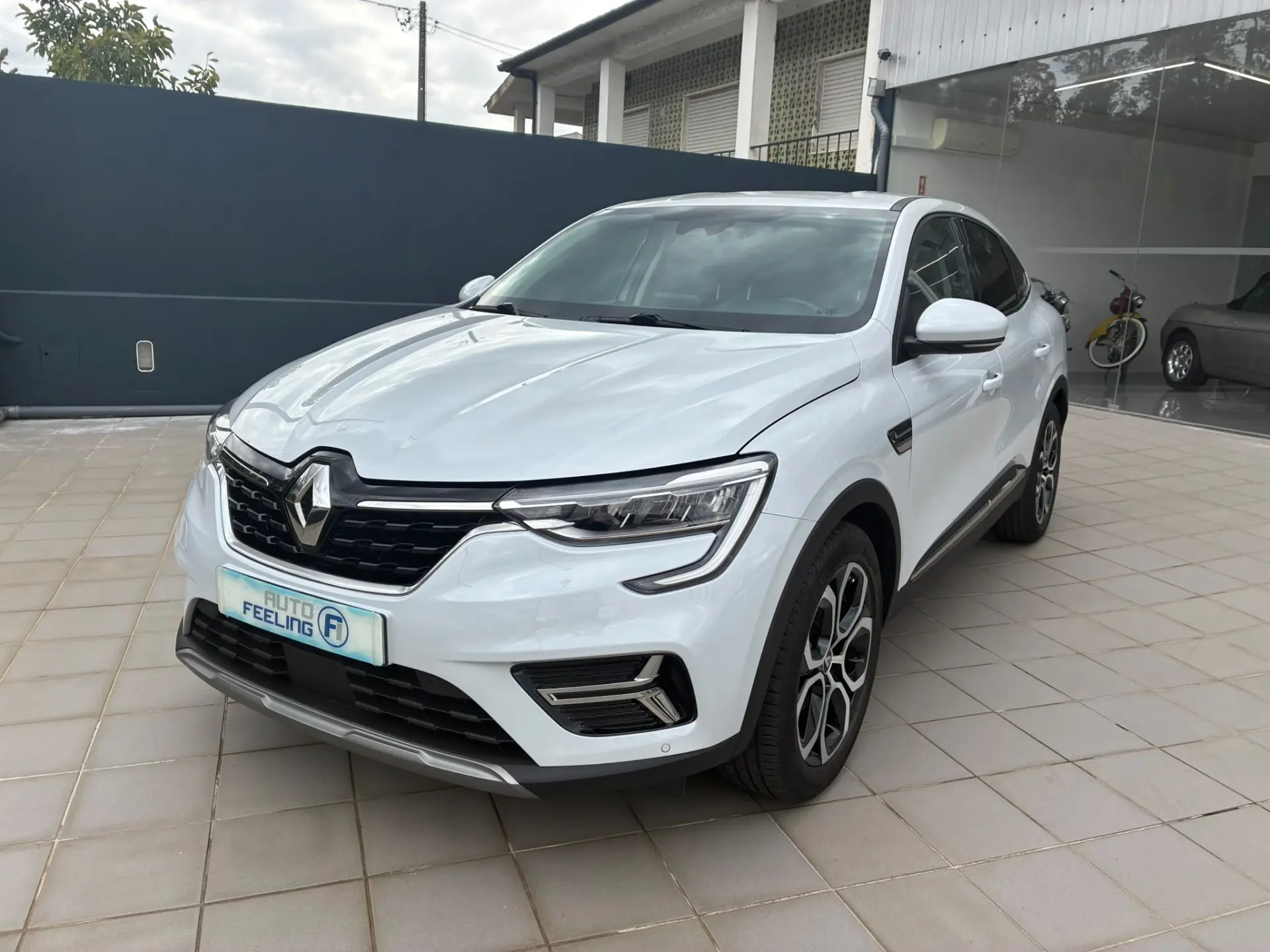 Renault Arkana 1.6 E-Tech Intens 1