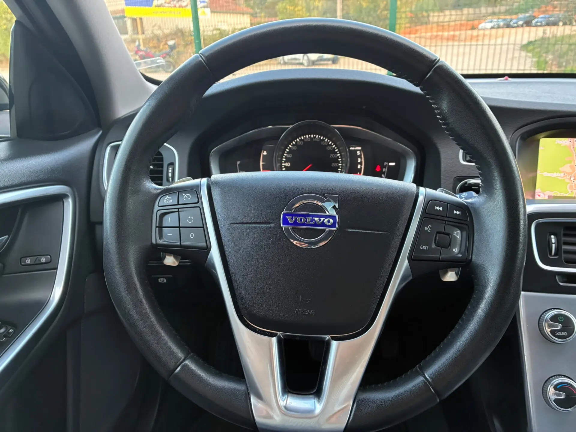 Volvo V60 Cross Country 2.0 D3 Summum Geartronic 15