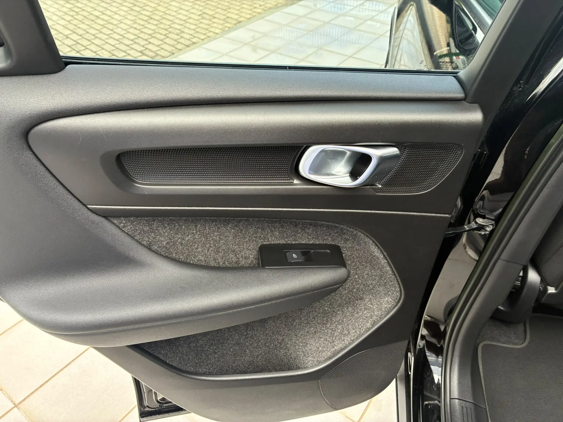 Volvo XC 40 1.5 T2 Momentum Plus Geartronic 26