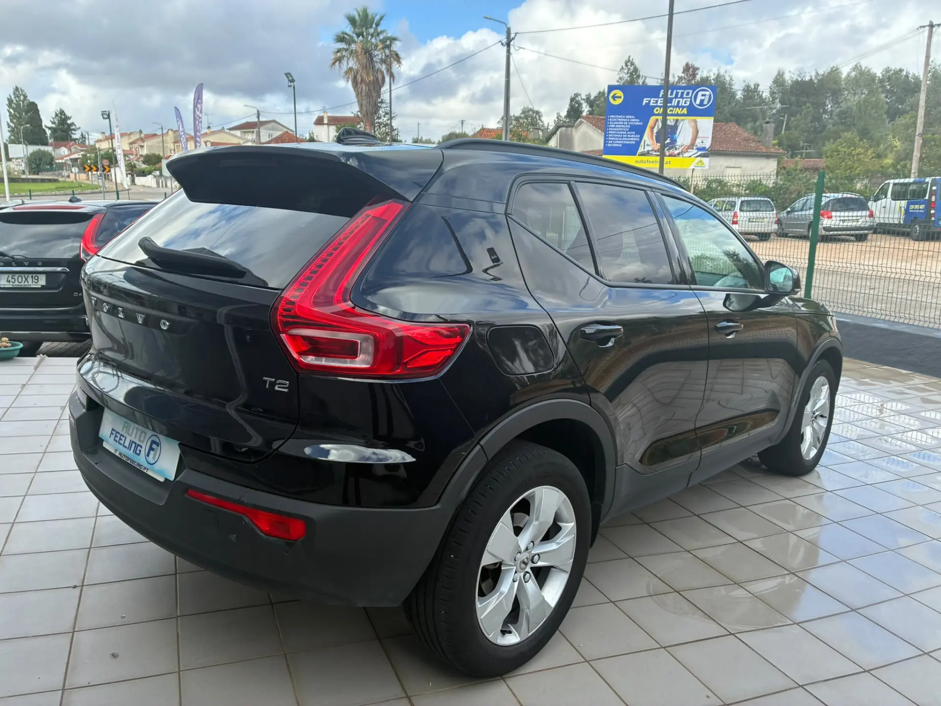 Volvo XC 40 1.5 T2 Momentum Plus Geartronic 3