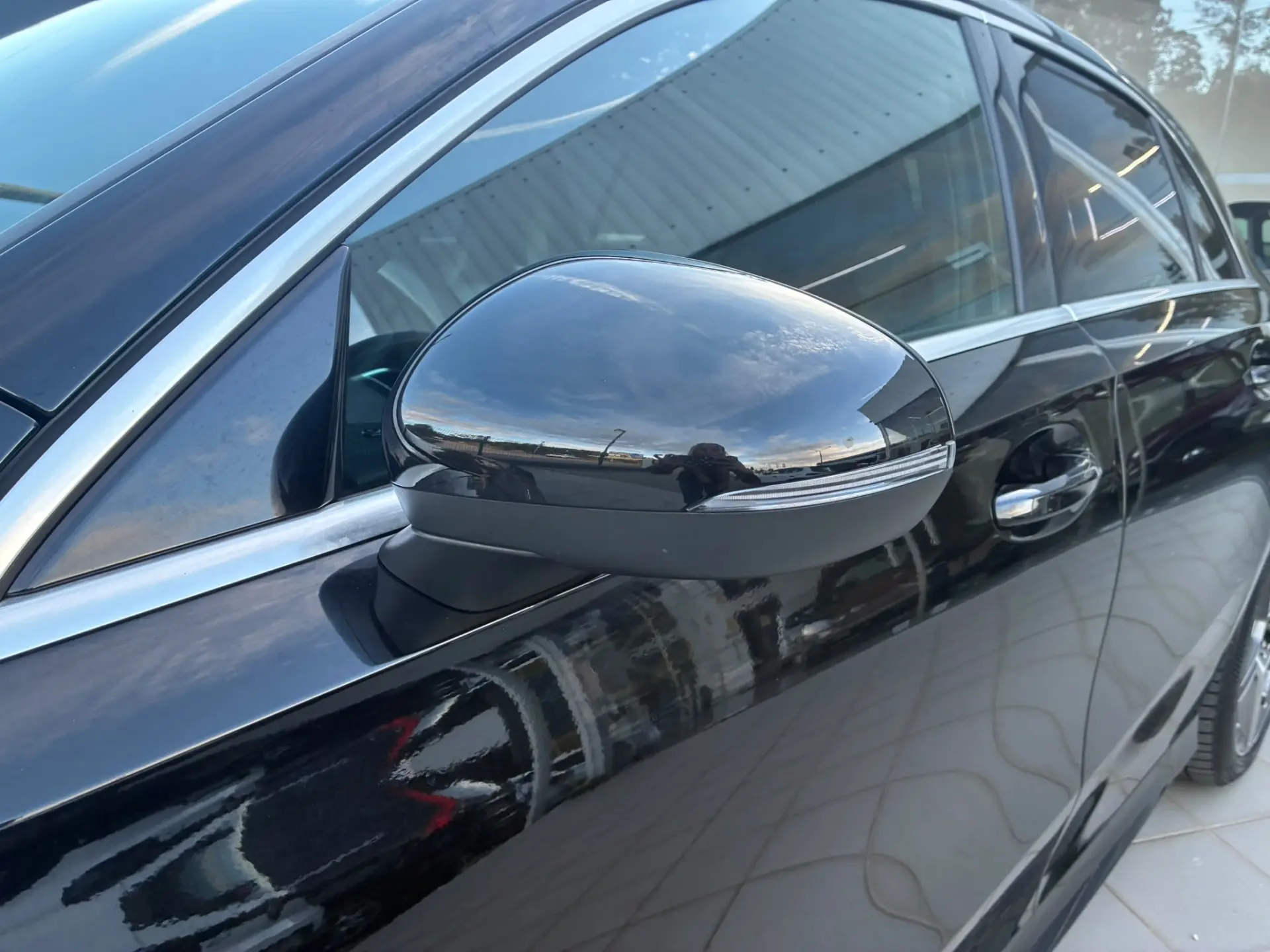 Mercedes-Benz A 250 E AMG Line 7