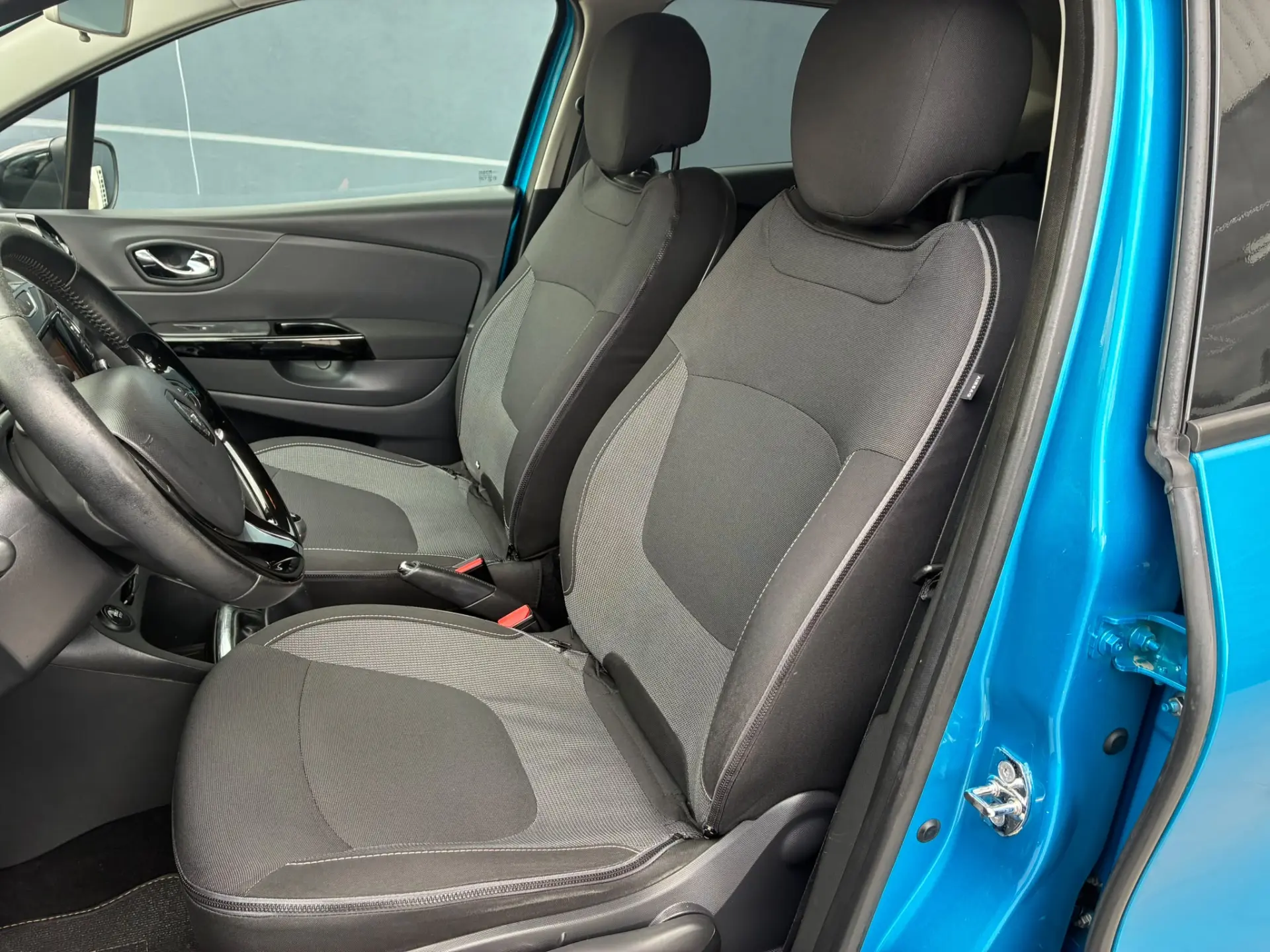 Renault Captur ENERGY dCi 110 Intens 13