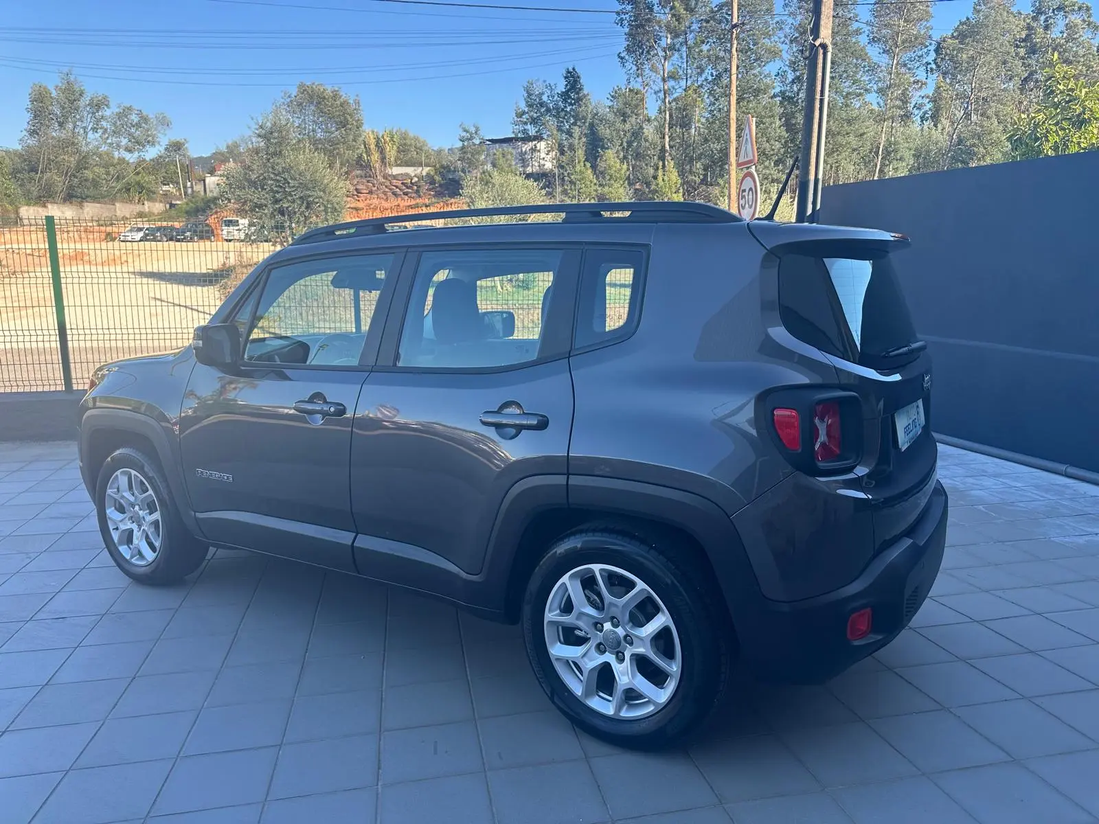 Jeep Renegade 1.4 MA Longitude 5