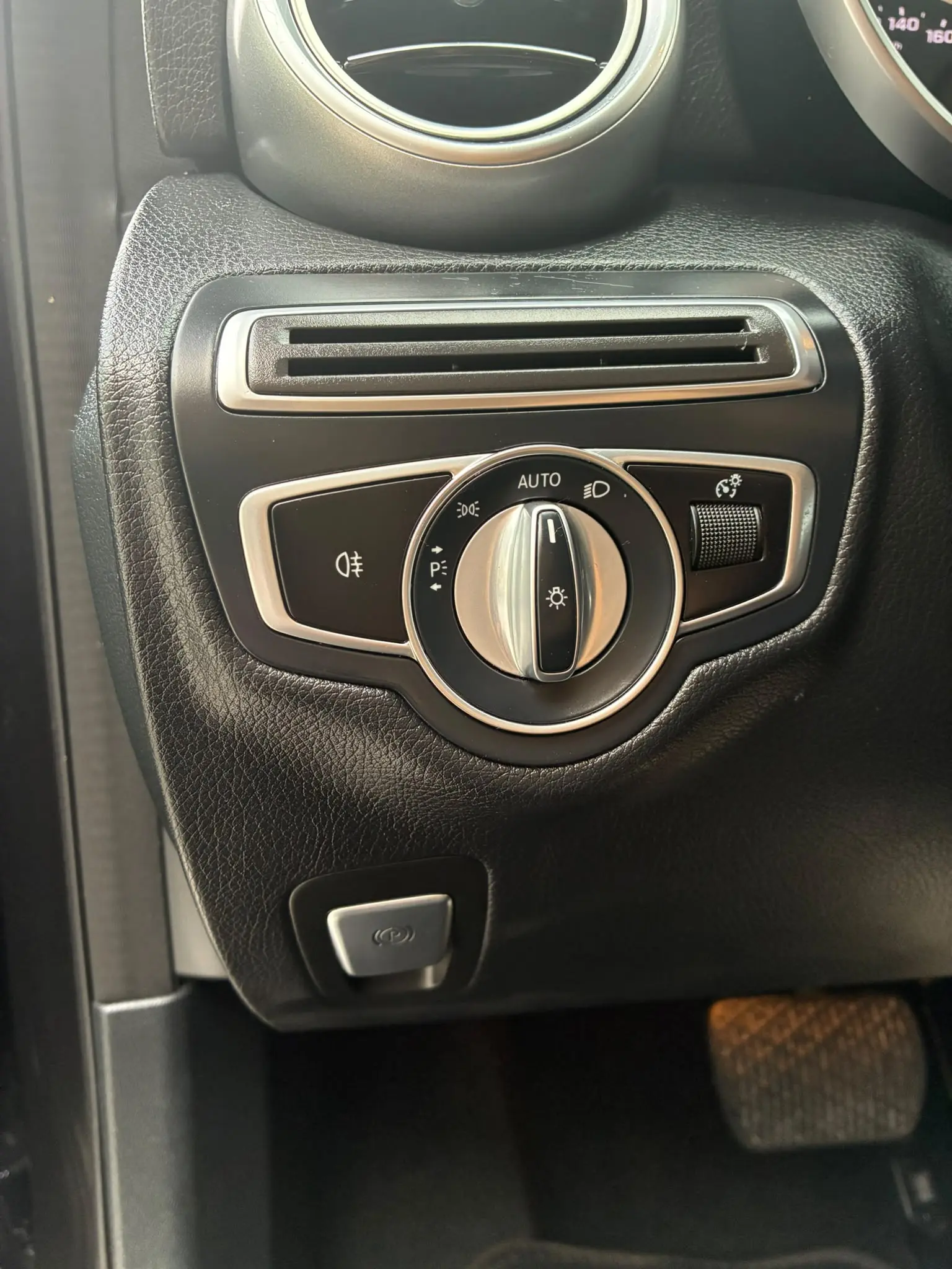 Mercedes-Benz C 300 C300 de hibrido plu-in 10