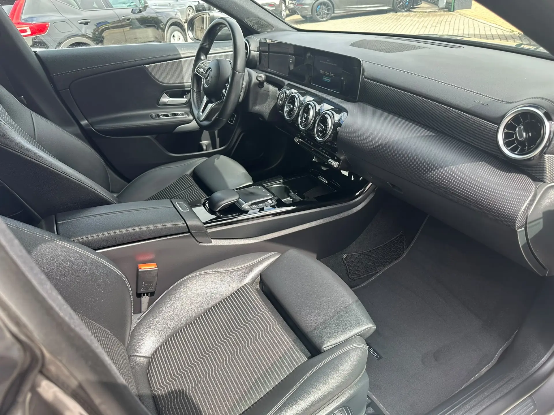 Mercedes-Benz CLA 180 Cla 180d  Aut. 14