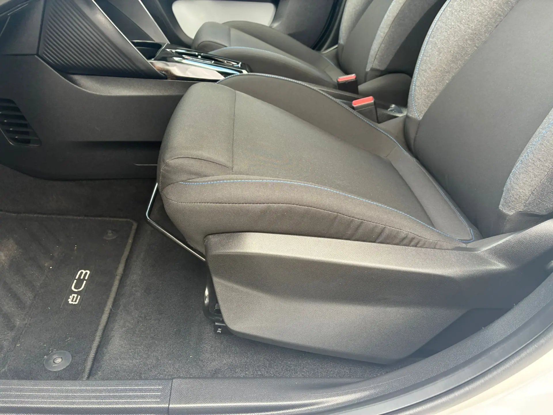 Citroen e-C3 YOU 11