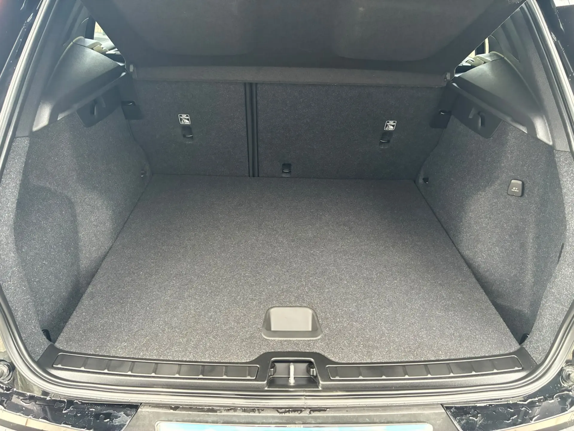 Volvo XC 40 1.5 T2 Momentum Plus Geartronic 36