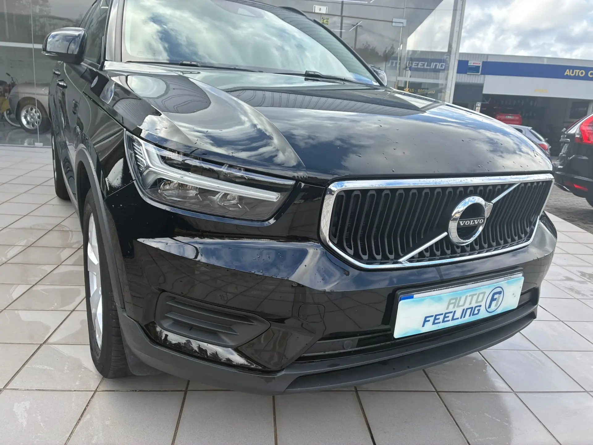 Volvo XC 40 1.5 T2 Momentum Plus Geartronic 5