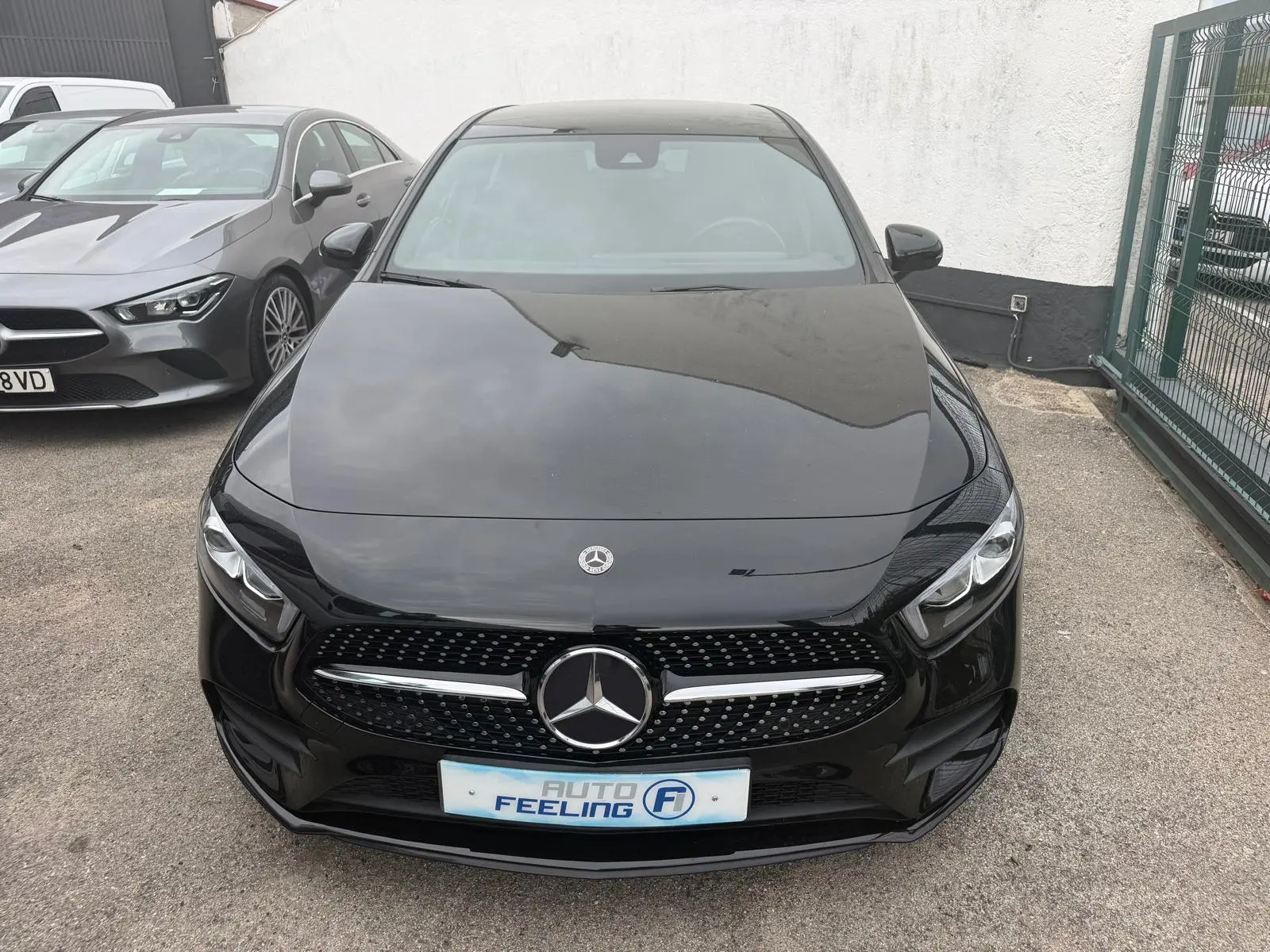 Mercedes-Benz A 180 AMG Line 3