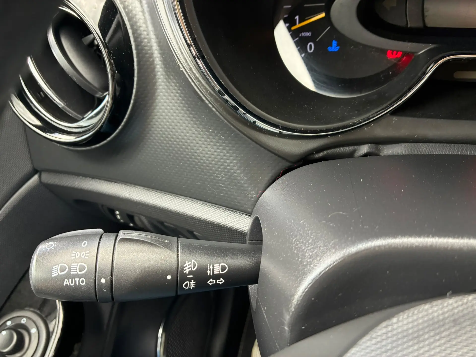 Renault Captur ENERGY dCi 110 Intens 22