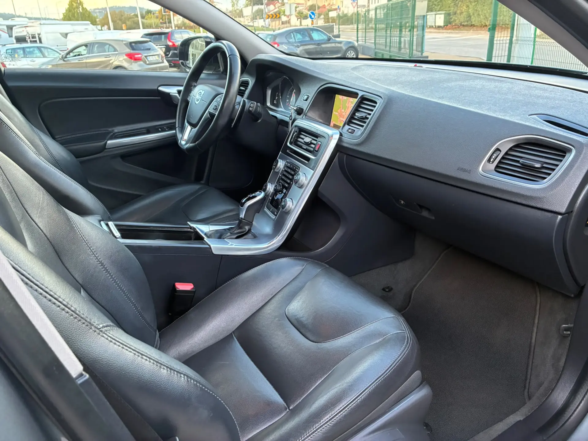 Volvo V60 Cross Country 2.0 D3 Summum Geartronic 29