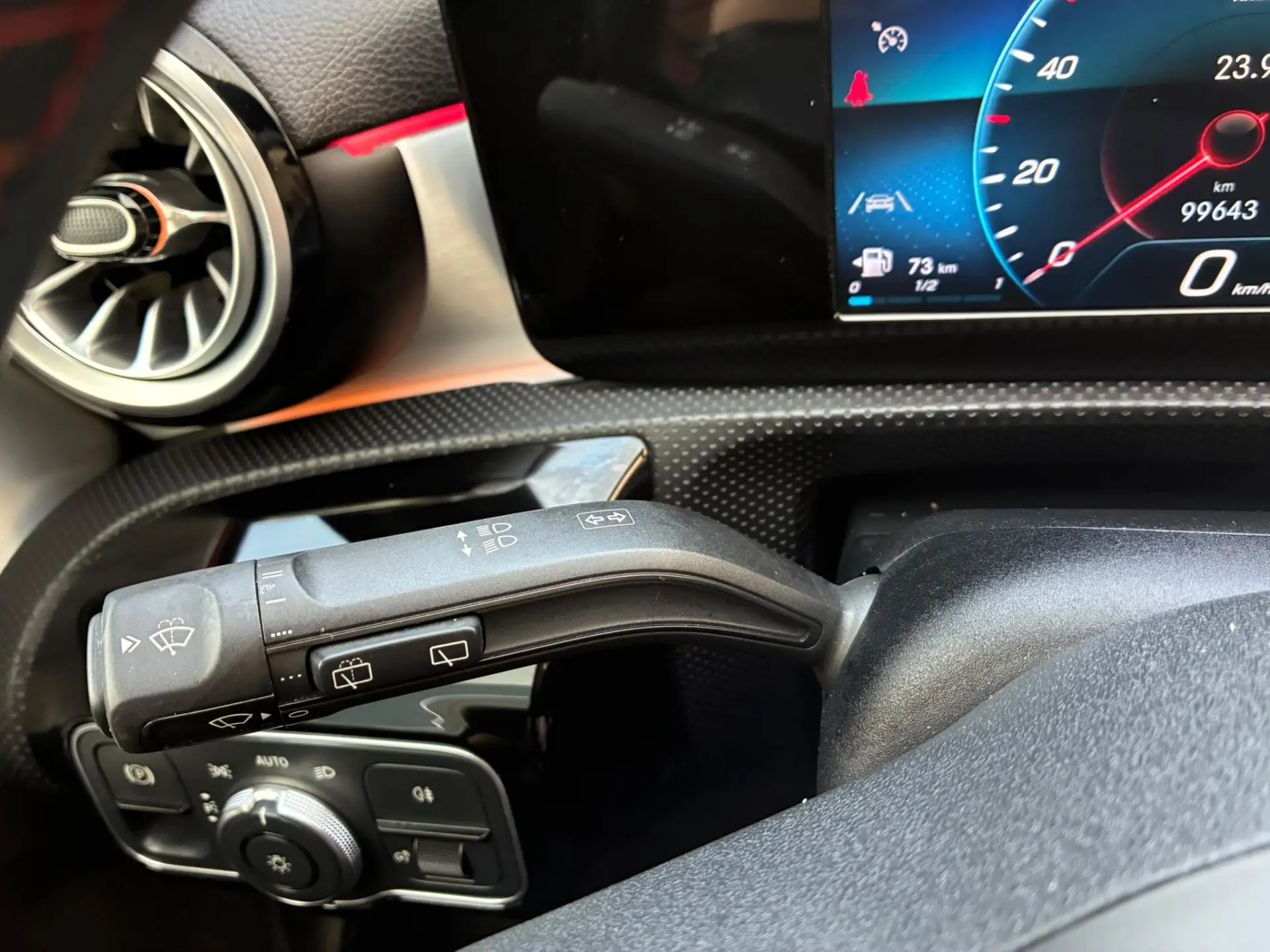 Mercedes-Benz A 180 AMG Line 12