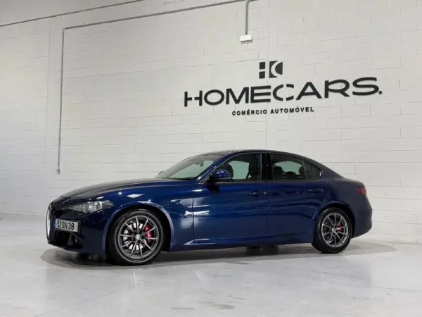 Alfa Romeo Giulia 2.2 D AT8 3