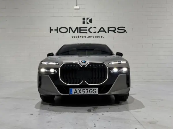 BMW 740 d xDrive Pack Desportivo M Pro 17