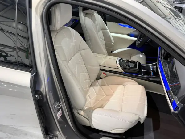 BMW 740 d xDrive Pack Desportivo M Pro 43