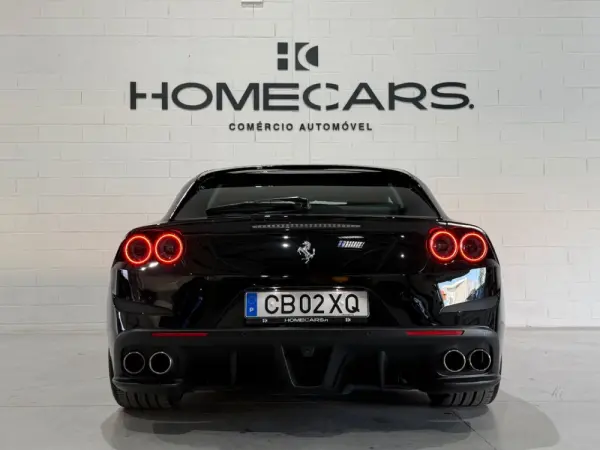 Ferrari GTC4 Lusso 21