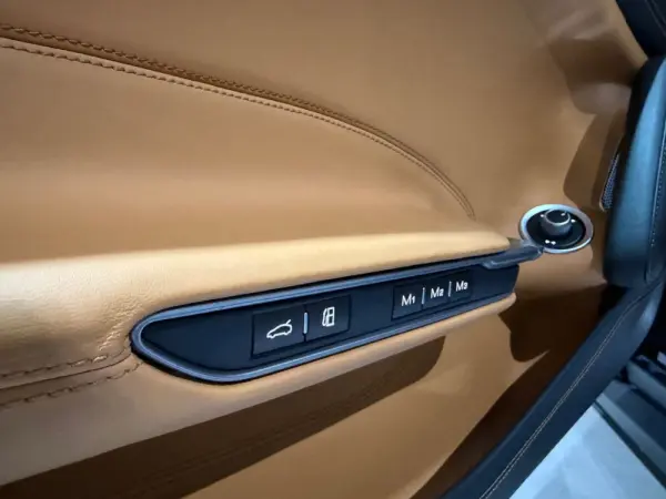 Ferrari GTC4 Lusso 28