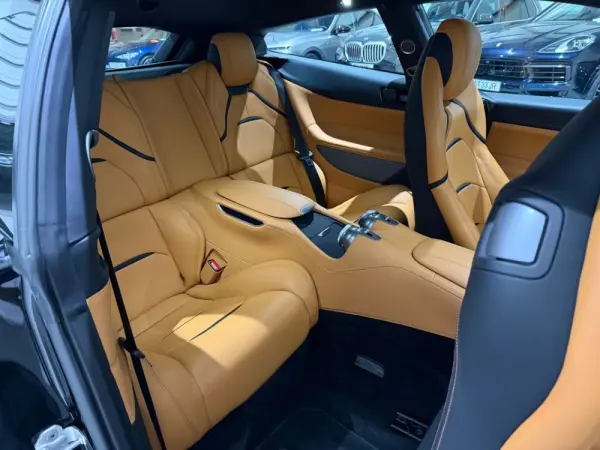 Ferrari GTC4 Lusso 35