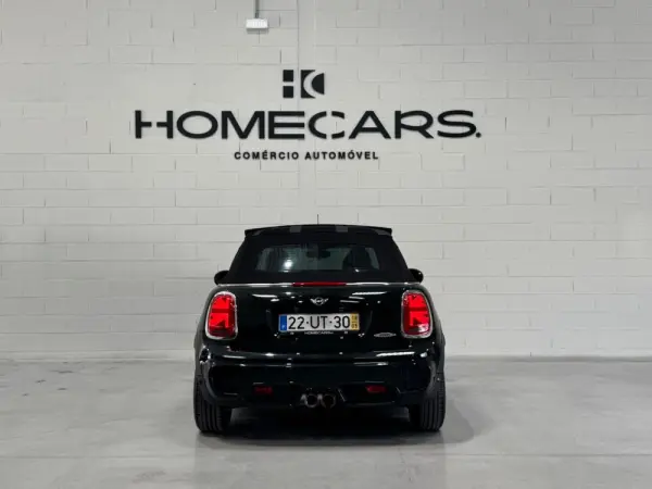 MINI Cabrio John Cooper Works 17