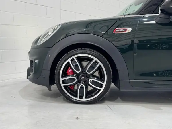 MINI Cabrio John Cooper Works 24