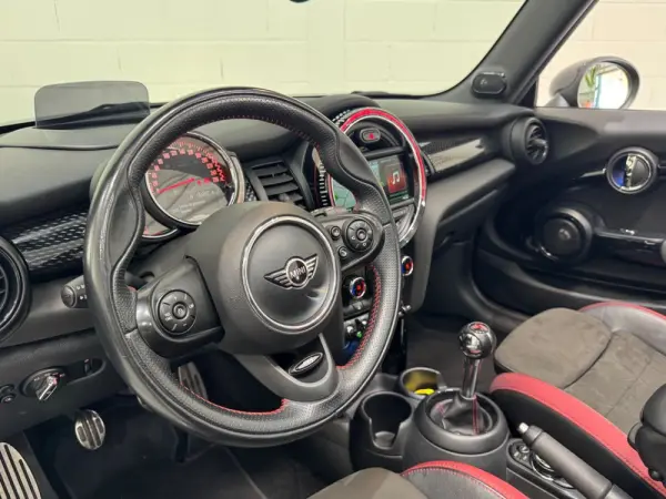 MINI Cabrio John Cooper Works 35