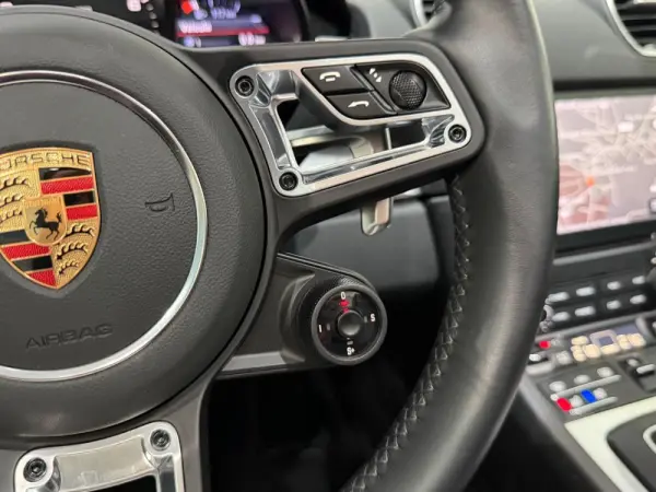 Porsche 718 Boxster Style Edition PDK 52