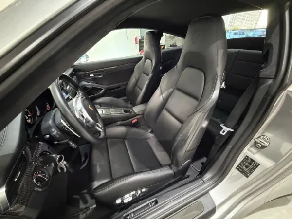 Porsche 911 (991) Turbo S 6