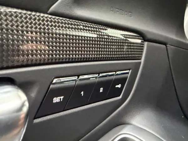 Porsche 911 (991) Turbo S 19