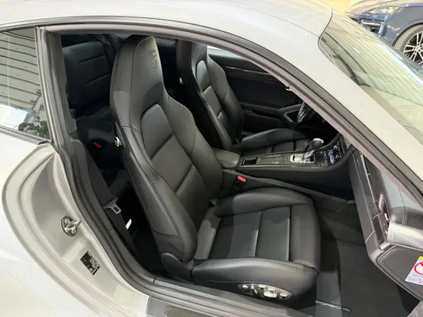 Porsche 911 (991) Turbo S 22