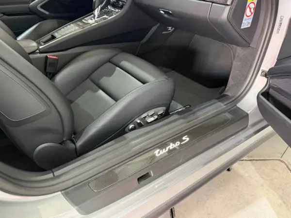 Porsche 911 (991) Turbo S 33