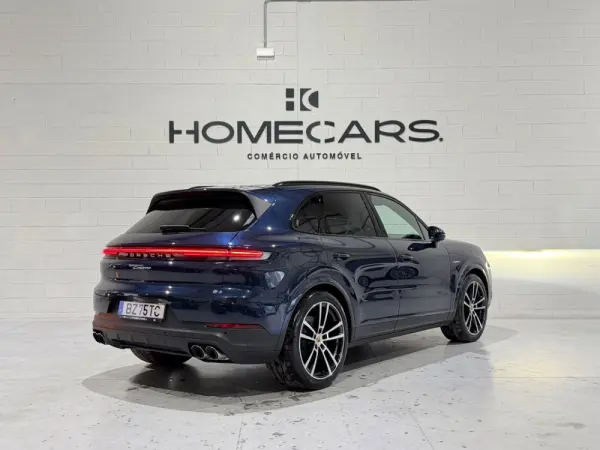 Porsche Cayenne E-Hybrid 3