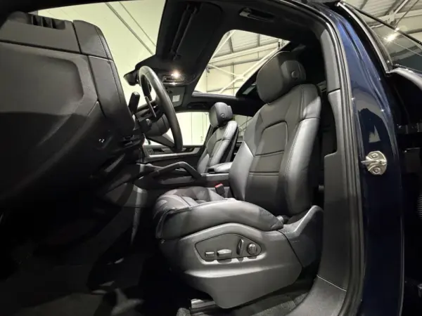 Porsche Cayenne E-Hybrid 7