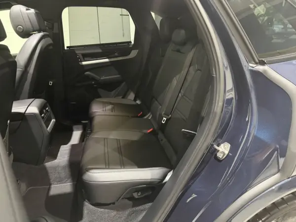 Porsche Cayenne E-Hybrid 48