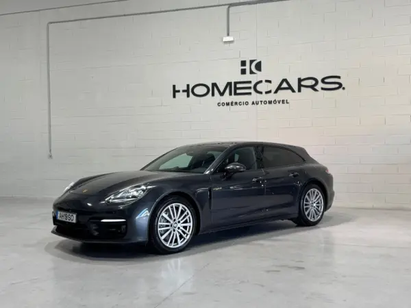 Porsche Panamera Sport Turismo 4 E-Hybrid 13