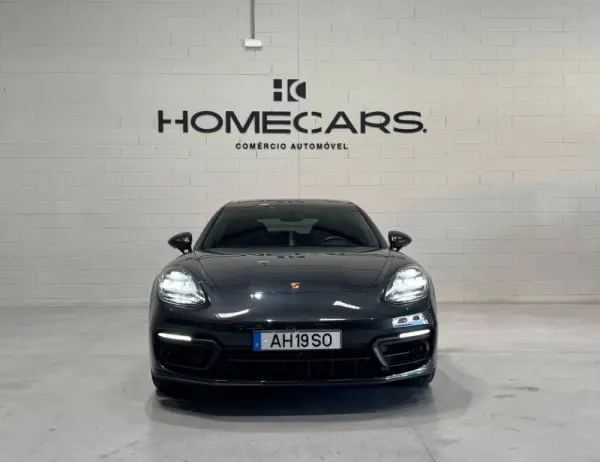 Porsche Panamera Sport Turismo 4 E-Hybrid 17