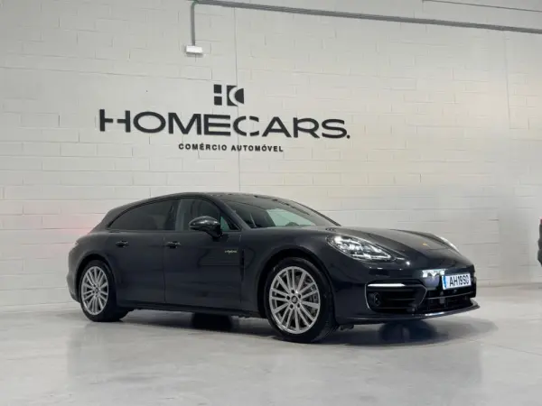 Porsche Panamera Sport Turismo 4 E-Hybrid 21