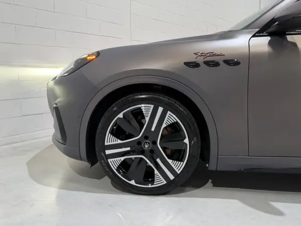 Maserati Grecale Folgore 13