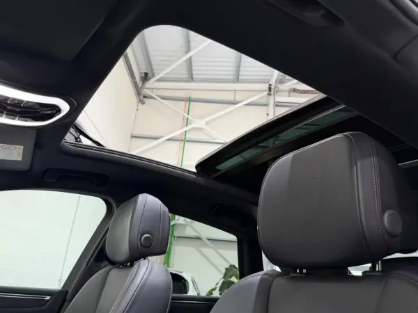 Porsche Macan PDK 28