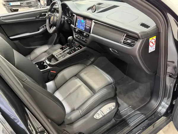 Porsche Macan PDK 36
