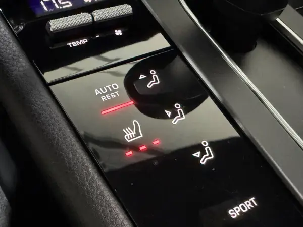 Porsche Macan PDK 43