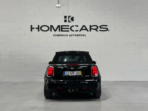 MINI Cabrio John Cooper Works 9