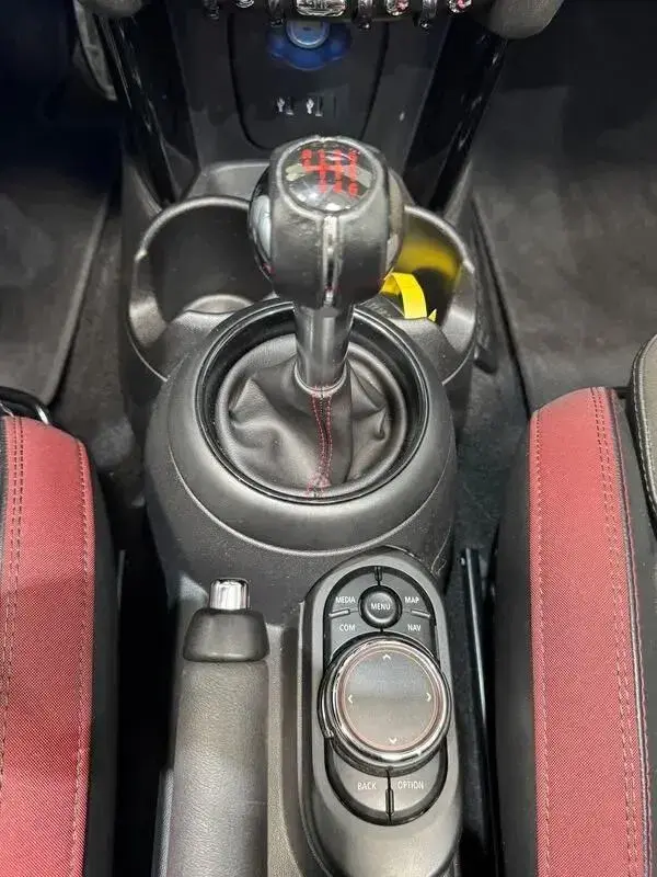 MINI Cabrio John Cooper Works 25