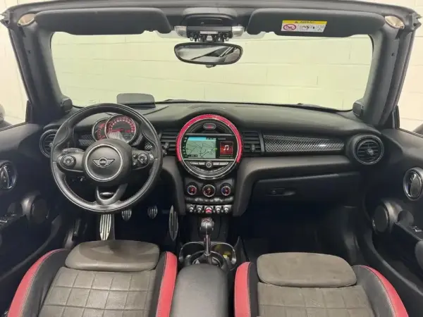 MINI Cabrio John Cooper Works 30