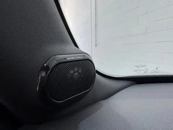 MINI Cabrio John Cooper Works 27